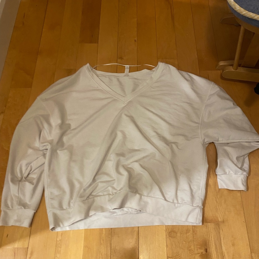 ALO Yoga white  Sweatshirt